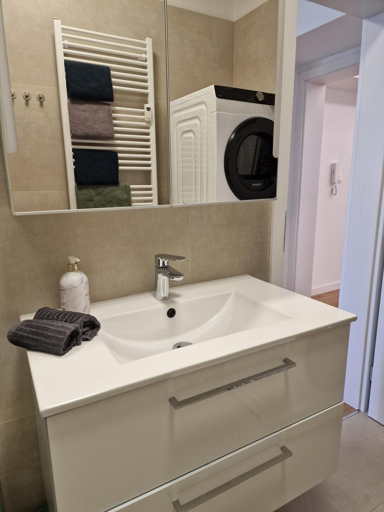 Old Town Apartment - 2 Bedrooms Μπρατισλάβα Εξωτερικό φωτογραφία