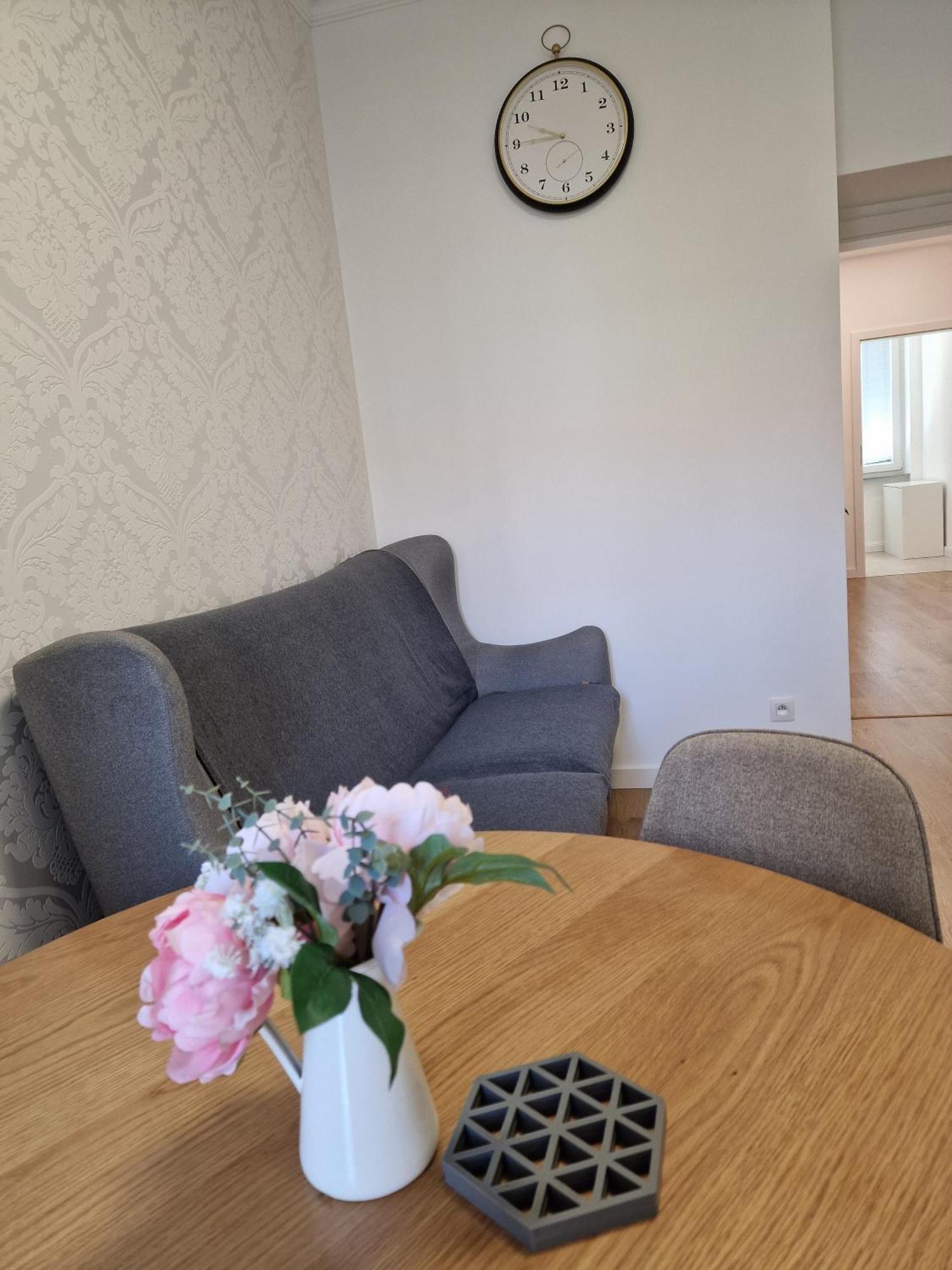 Old Town Apartment - 2 Bedrooms Μπρατισλάβα Εξωτερικό φωτογραφία