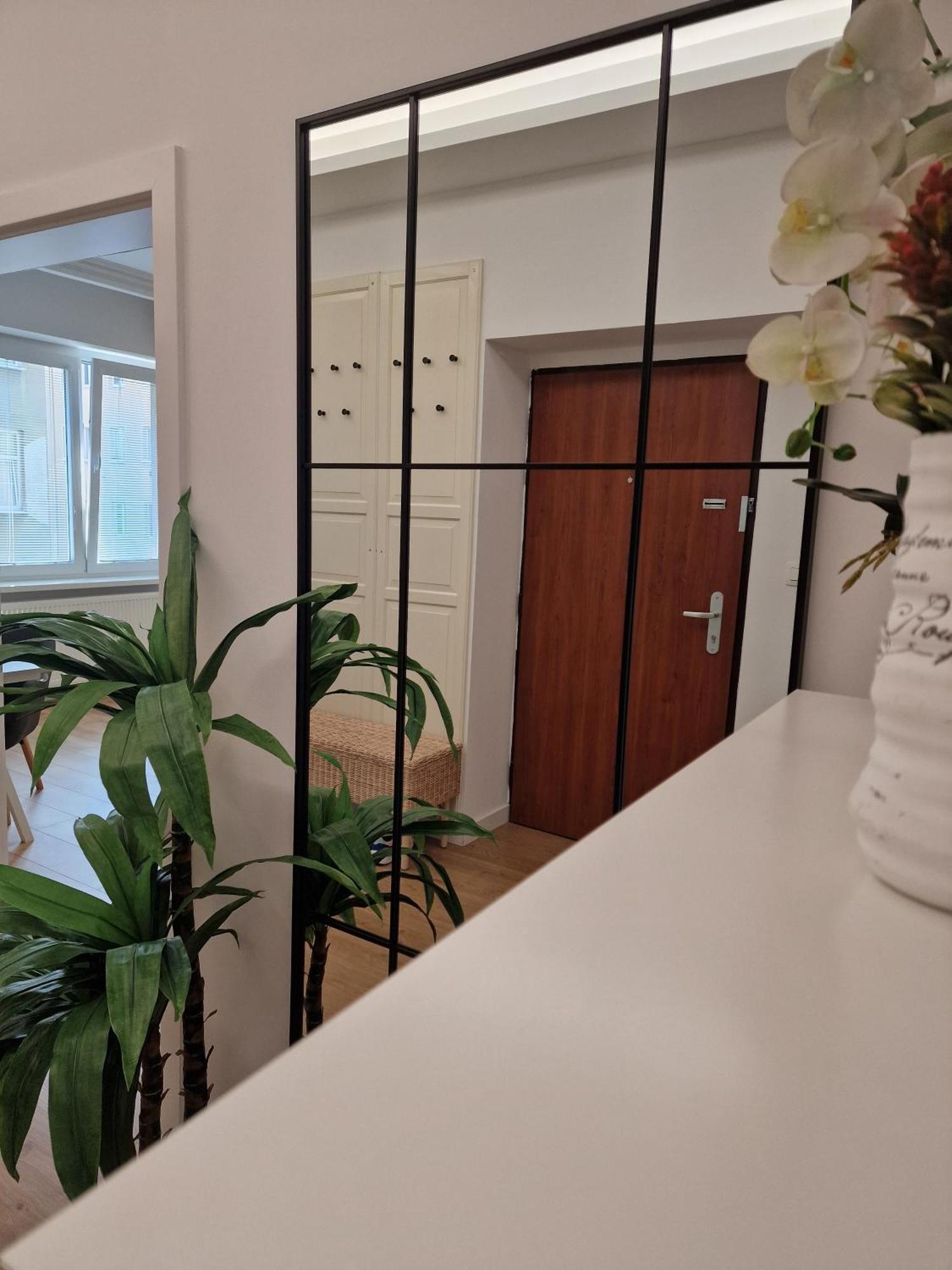 Old Town Apartment - 2 Bedrooms Μπρατισλάβα Εξωτερικό φωτογραφία
