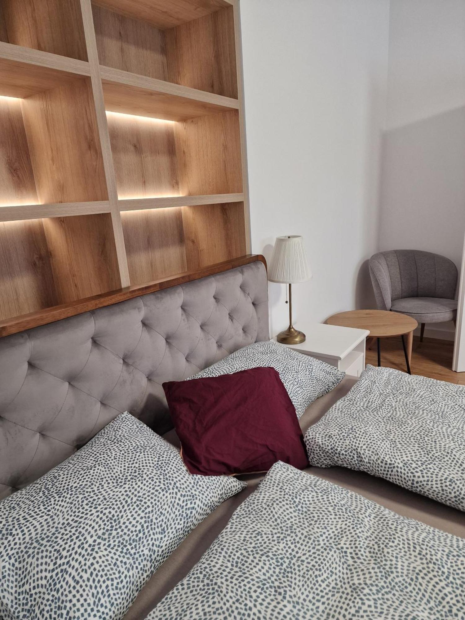 Old Town Apartment - 2 Bedrooms Μπρατισλάβα Εξωτερικό φωτογραφία
