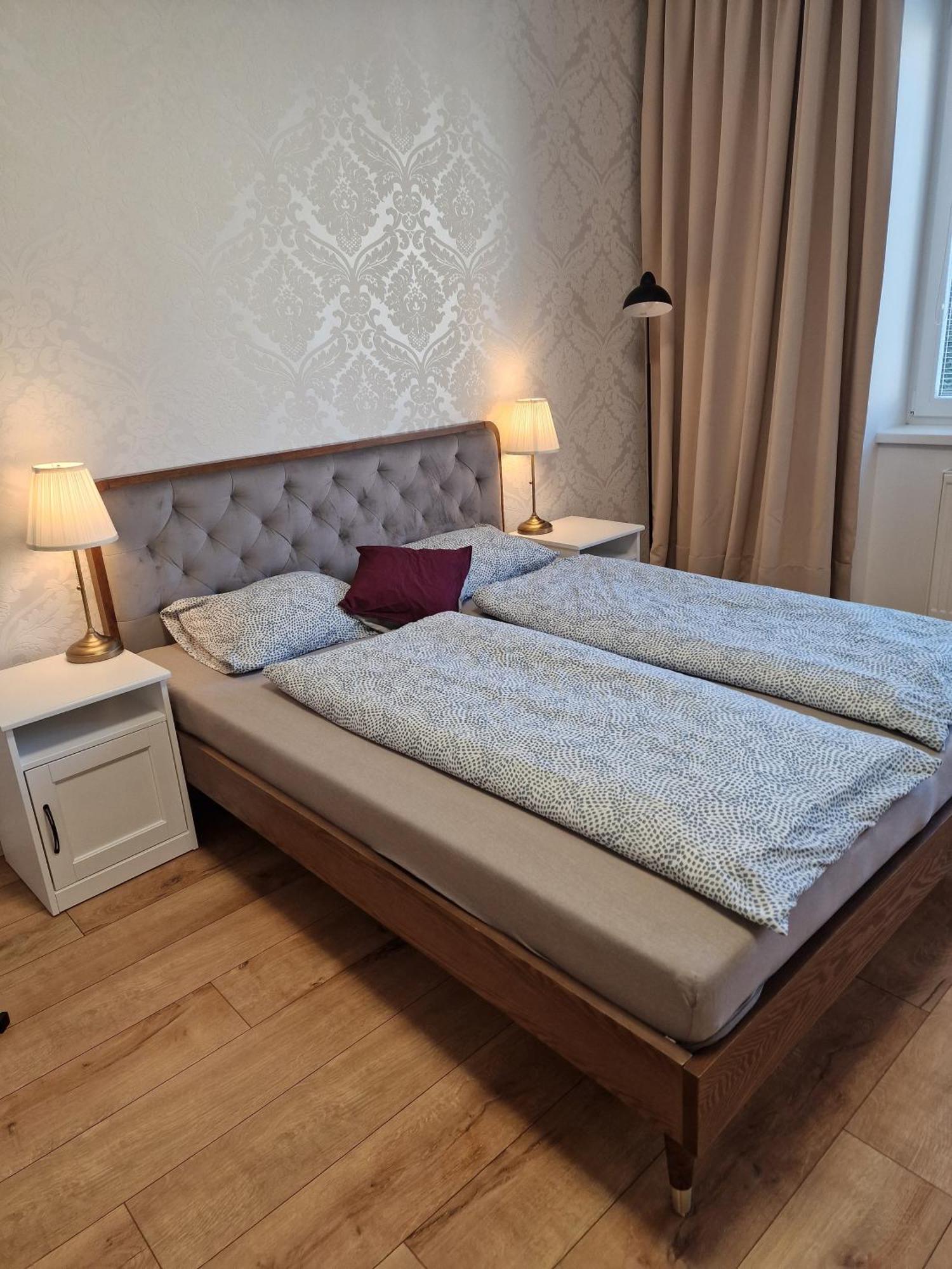 Old Town Apartment - 2 Bedrooms Μπρατισλάβα Εξωτερικό φωτογραφία